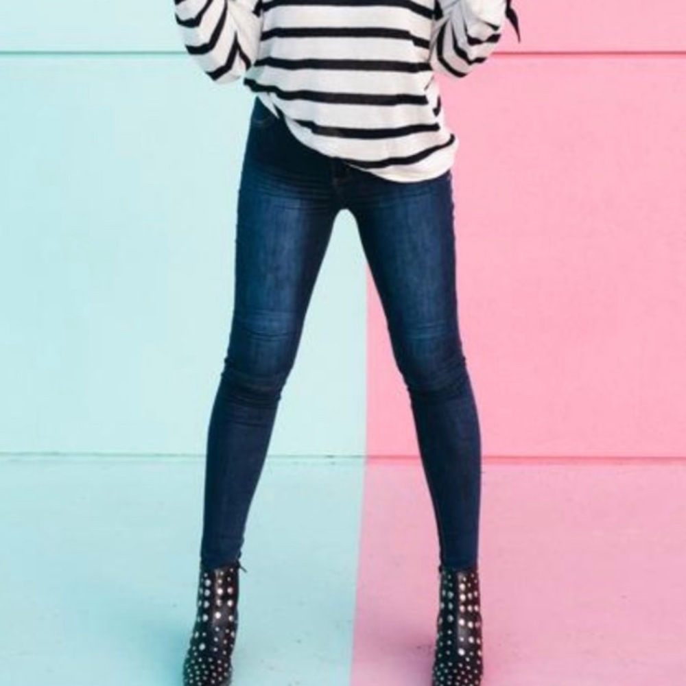 Boutique Jeans! High Rise Deep Blue Skinny Jegging